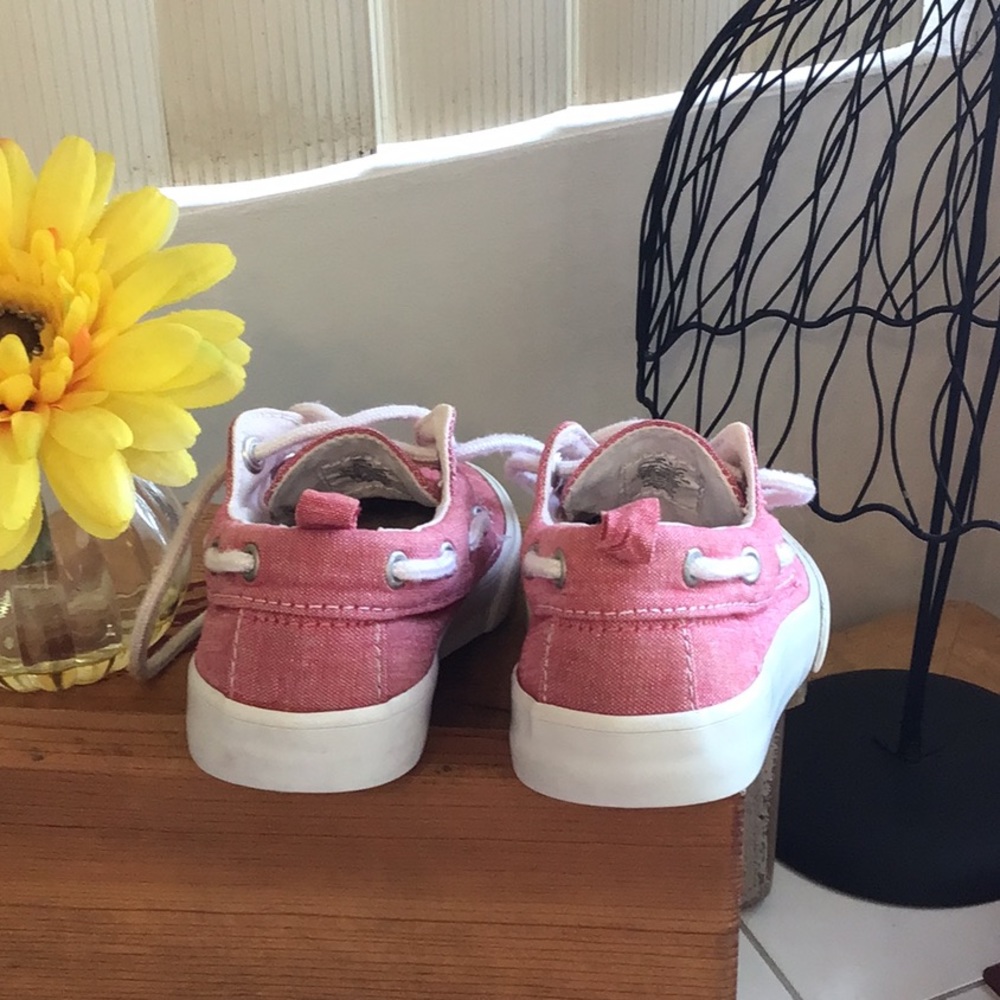 ‘Gymboree’ Faded Red Canvas/White Laces Slip-Ons - Picture 5 of 7
